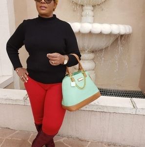 Meet your Posher, Brenda